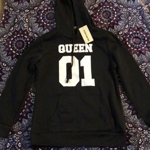 Black “QUEEN” hoodie